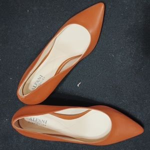 ALFANI STEP N FLEX heel 8.5